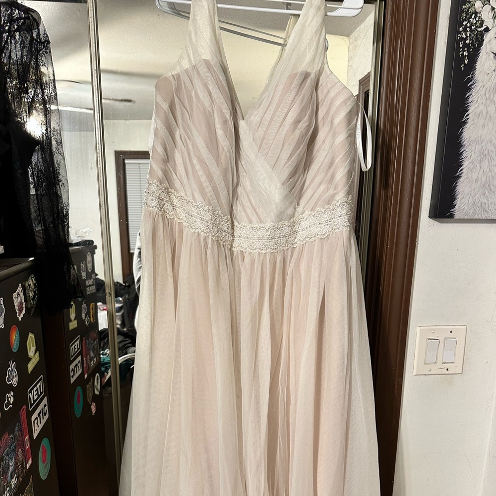 David’s bridal plus size wedding dress